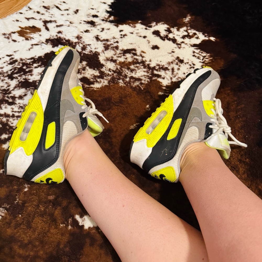 FINAL PRICE!! Women’s Nike Air Max Shoes